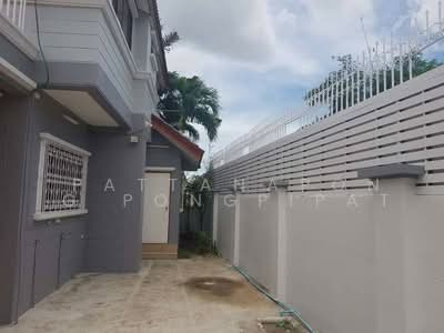 ขาย - undefined, ชลบุรี