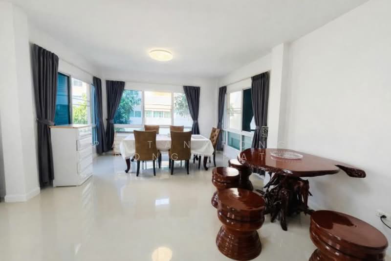 undefined, Chon Buri (Pattaya), Bo Win, Si Racha, Chon Buri (Pattaya), 3 Bedrooms, 320 sqm, Single Detached House For Sale, by Pattanapong Pongpipat, 500251965 - DDproperty.com