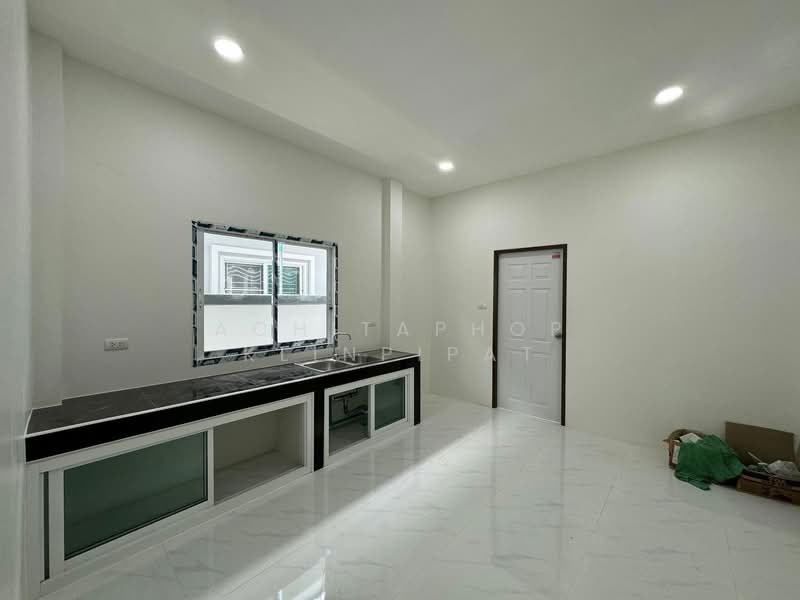 undefined, ชลบุรี, โป่ง, บางละมุง, ชลบุรี, 150 ตร.ม., บ้านเดี่ยว ขาย, โดย Achitaphop Klinpipat, 500251981 - DDproperty.com