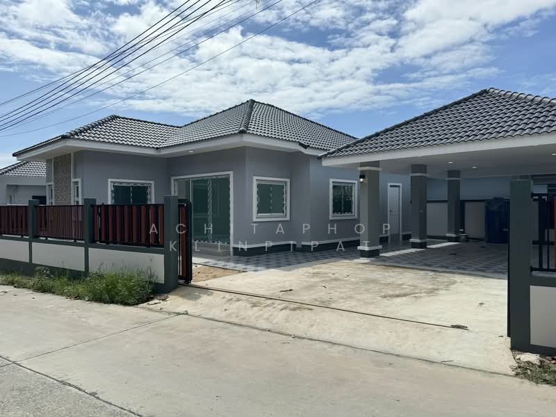 undefined, Chon Buri (Pattaya), Poong, Bang Lamung (Pattaya), Chon Buri (Pattaya), 3 Bedrooms, 150 sqm, Single Detached House For Sale, by Achitaphop Klinpipat, 500251981 - DDproperty.com