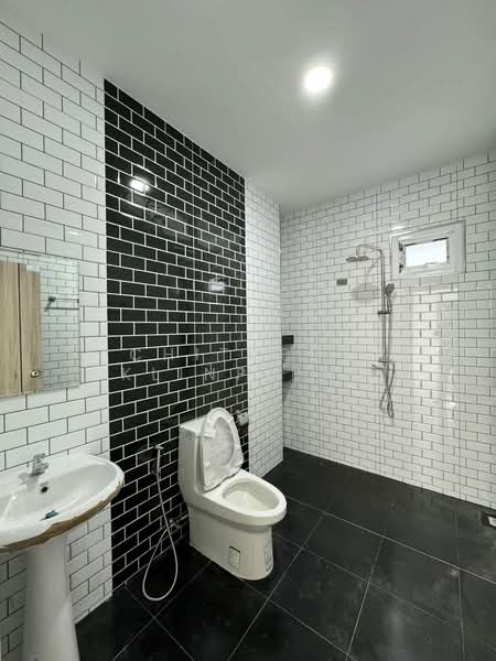 undefined, Chon Buri (Pattaya), Poong, Bang Lamung (Pattaya), Chon Buri (Pattaya), 3 Bedrooms, 150 sqm, Single Detached House For Sale, by Achitaphop Klinpipat, 500251981 - DDproperty.com