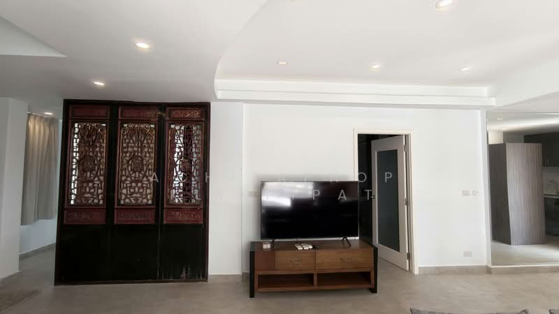 Metro Jomtien Condotel : เมโทร จอมเทียน คอนโดเทล, ชลบุรี, หมู่ที่ 12 420 ถ.จอมเทียนสายหนึ่ง, หนองปรือ, บางละมุง, ชลบุรี, 180 ตร.ม., คอนโด ขาย, โดย Achitaphop Klinpipat, 500251991 - DDproperty.com