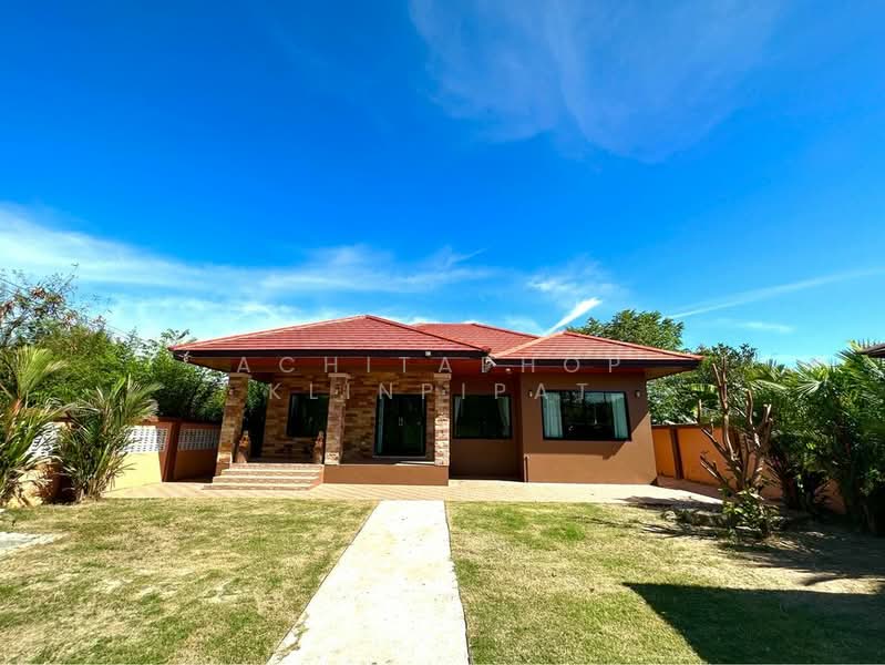 For Sale - 3-BR House, Chon Buri (Pattaya)