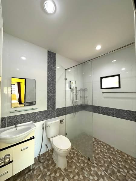 For Sale - 3-BR House, Chon Buri (Pattaya)