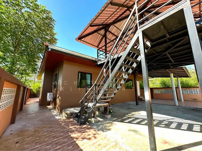 For Sale - 3-BR House, Chon Buri (Pattaya)