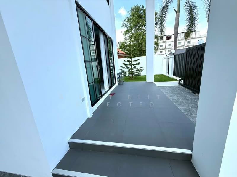 Pattaya Tower, Chon Buri (Pattaya), 79 Pattaya 4, Bang Lamung, Bang Lamung (Pattaya), Chon Buri (Pattaya), 4 Bedrooms, 100 sqm, Condo For Rent, by A LIST ELITE SELECTED, 500252069 - DDproperty.com