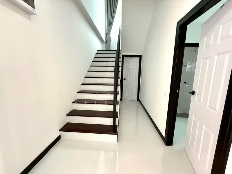 Pattaya Tower, Chon Buri (Pattaya), 79 Pattaya 4, Bang Lamung, Bang Lamung (Pattaya), Chon Buri (Pattaya), 4 Bedrooms, 100 sqm, Condo For Rent, by A LIST ELITE SELECTED, 500252069 - DDproperty.com