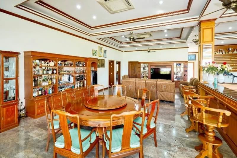 6-BR Villa, Chon Buri (Pattaya), Poong, Bang Lamung (Pattaya), Chon Buri (Pattaya), 6 Bedrooms, 2,400 sqm, Villa For Sale, by Achitaphop Klinpipat, 500252070 - DDproperty.com