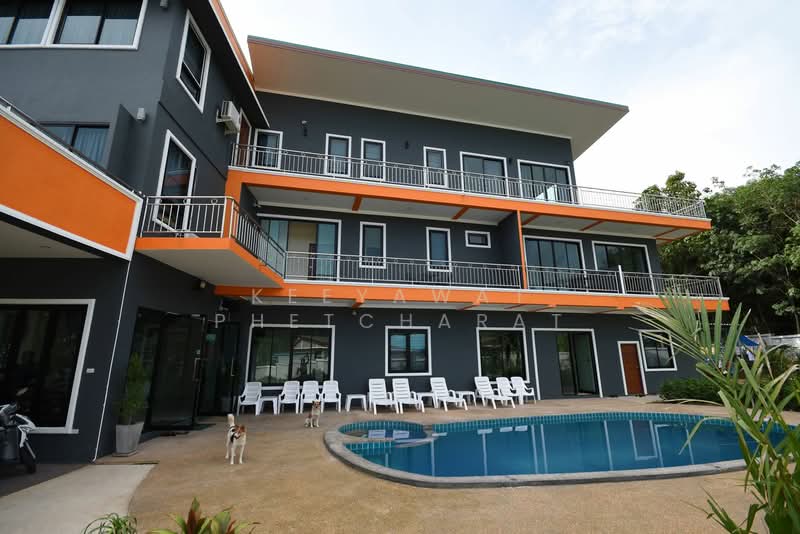 Hotel for Sale in Aonang Krabi just only 2 kilometers far from the Beaches., Krabi, นาตีน, Ao Nang, Muang Krabi, Krabi, 9 Bedrooms, 450 sqm, Townhouse For Sale, by Keeyawat Phetcharat, 500252073 - DDproperty.com