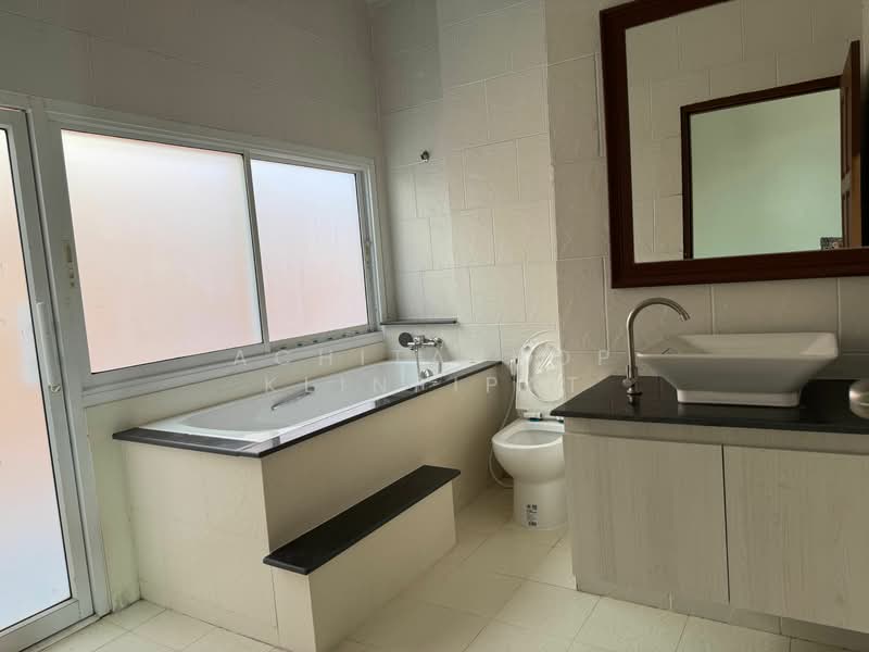 undefined, Chon Buri (Pattaya), Nong Pru, Bang Lamung (Pattaya), Chon Buri (Pattaya), 2 Bedrooms, 248 sqm, Villa For Sale, by Achitaphop Klinpipat, 500252077 - DDproperty.com