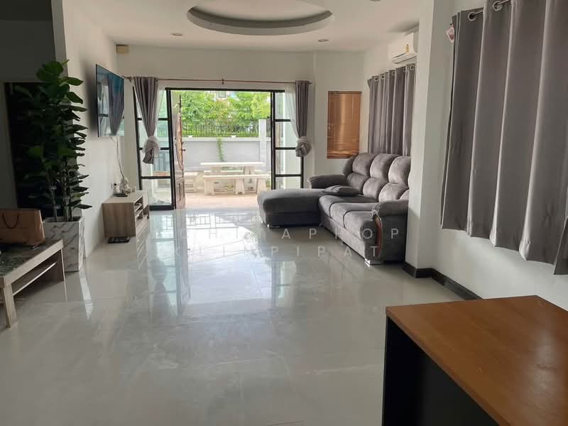 undefined, Chon Buri (Pattaya), Surasak, Si Racha, Chon Buri (Pattaya), 3 Bedrooms, 204 sqm, Single Detached House For Sale, by Achitaphop Klinpipat, 500252079 - DDproperty.com
