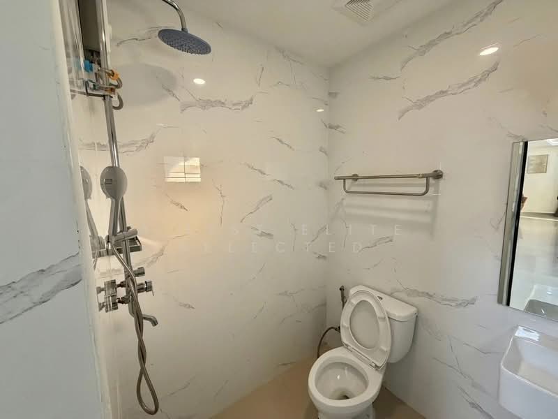 Pattaya Tower, Chon Buri (Pattaya), 79 Pattaya 4, Bang Lamung, Bang Lamung (Pattaya), Chon Buri (Pattaya), 5 Bedrooms, 344 sqm, Condo For Rent, by A LIST ELITE SELECTED, 500252085 - DDproperty.com