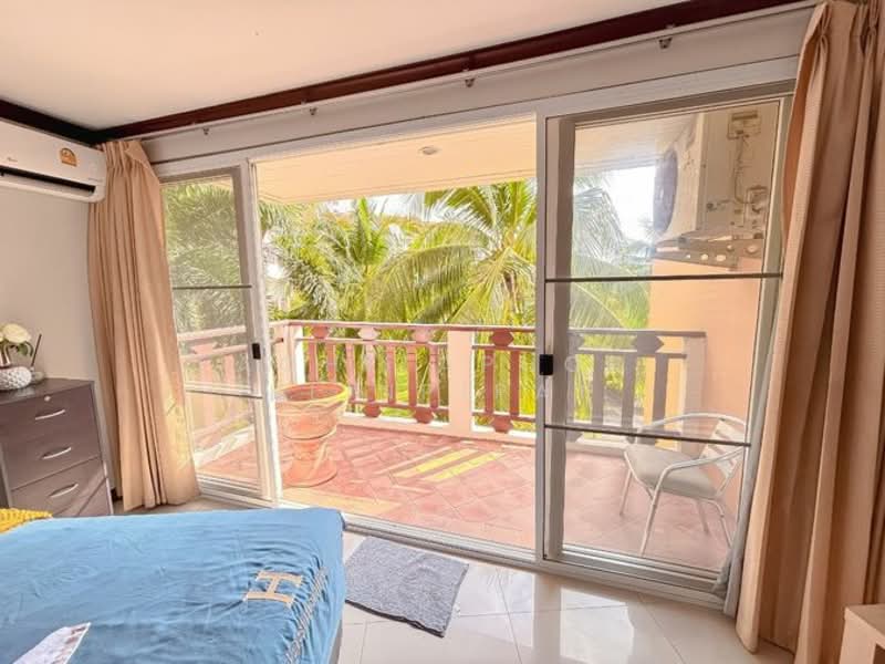 Royal Hill Resort, Chon Buri (Pattaya), 154 Thappraya Rd, Nong Pru, Bang Lamung (Pattaya), Chon Buri (Pattaya), 2 Bedrooms, 92 sqm, Condo For Sale, by Achitaphop Klinpipat, 500252093 - DDproperty.com