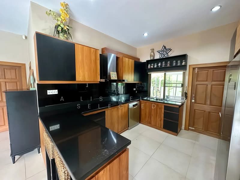 Baan Dusit Pattaya Lake, Chon Buri (Pattaya), Entrance Road, Huai Yai, Bang Lamung (Pattaya), Chon Buri (Pattaya), 3 Bedrooms, 648 sqm, Single Detached House For Sale, by A LIST ELITE SELECTED, 500252109 - DDproperty.com