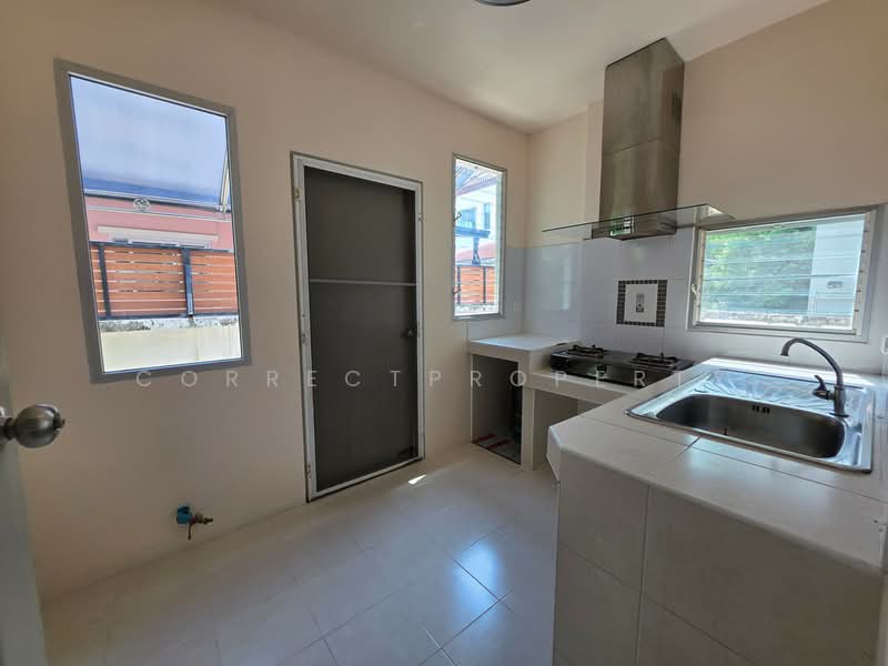 Parichart Suwinthawong, Bangkok, Khum Klao Road, Saen Sab, Min Buri, Bangkok, 3 Bedrooms, 130 sqm, Single Detached House For Rent, by CorrectProperty, 500252129 - DDproperty.com