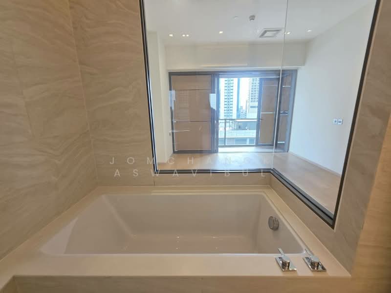 The Strand Thonglor, Bangkok, 36 Soi Sukhumvit 55, Khlong Tan Nua, Watthana, Bangkok, 1 Bedroom, 53 sqm, Condo For Sale, by Jomchanok Aswavibul, 500252162 - DDproperty.com