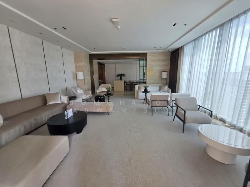 The Strand Thonglor, Bangkok, 36 Soi Sukhumvit 55, Khlong Tan Nua, Watthana, Bangkok, 1 Bedroom, 53 sqm, Condo For Sale, by Jomchanok Aswavibul, 500252162 - DDproperty.com