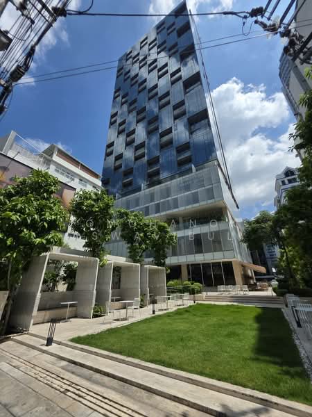 The Strand Thonglor, Bangkok, 36 Soi Sukhumvit 55, Khlong Tan Nua, Watthana, Bangkok, 1 Bedroom, 53 sqm, Condo For Sale, by Jomchanok Aswavibul, 500252162 - DDproperty.com