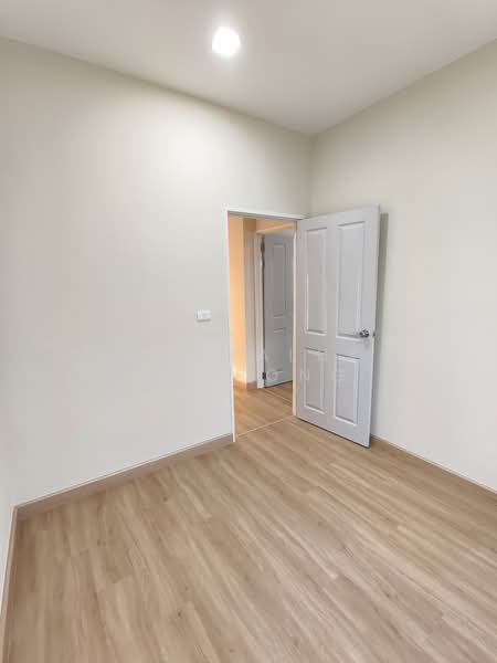 Golden Town Bangna km.5, Samut Prakan, Buanakarin, Bang Kaeo, Bang Plee, Samut Prakan, 4 Bedrooms, 140 sqm, Townhouse For Sale, by Saowaluk Anupong, 500252163 - DDproperty.com