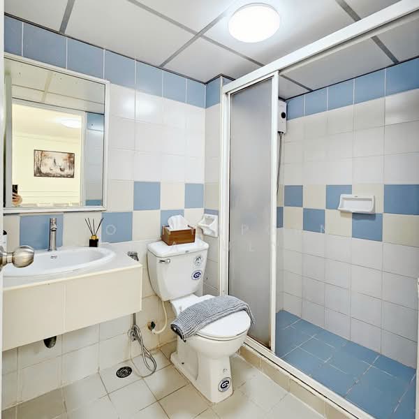 Lumpini Center Ladprao 111, Bangkok, 60-127 Soi Lat Phrao 111, Khlong Chan, Bang Kapi, Bangkok, 1 Bedroom, 27 sqm, Condo For Sale, by Poonyaporn Veerabulyarit, 500252177 - DDproperty.com