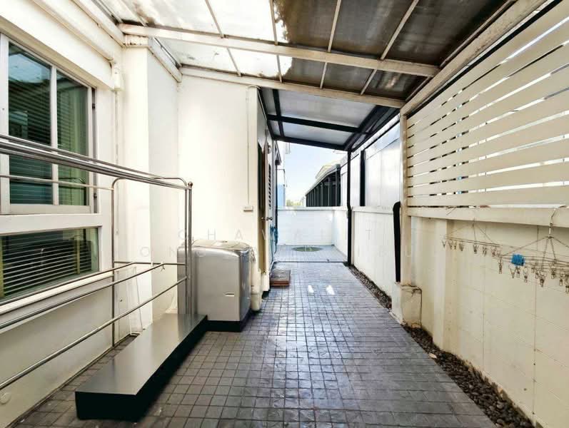 Prueklada Rangsit Klong 4, Pathum Thani, Sawai Pracharat Road, Lat Sawai, Lam Luk Ka, Pathum Thani, 4 Bedrooms, 250 sqm, Single Detached House For Sale, by CHAWALIT KONGSAKPAIBUL, 500252179 - DDproperty.com