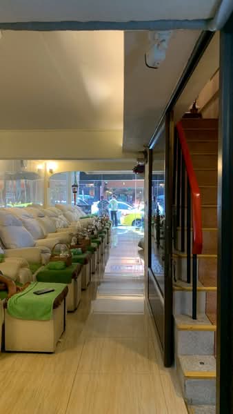 อาคารพาณิชย์ 6 ชั้น ทำเลทอง เพชรบุรี 15, กรุงเทพ, ถนนพญาไท, ราชเทวี, กรุงเทพ, 300 ตร.ม., ตึกแถว-อาคารพาณิชย์ ขาย, โดย Piyawan Manitkoon, 500252193 - DDproperty.com