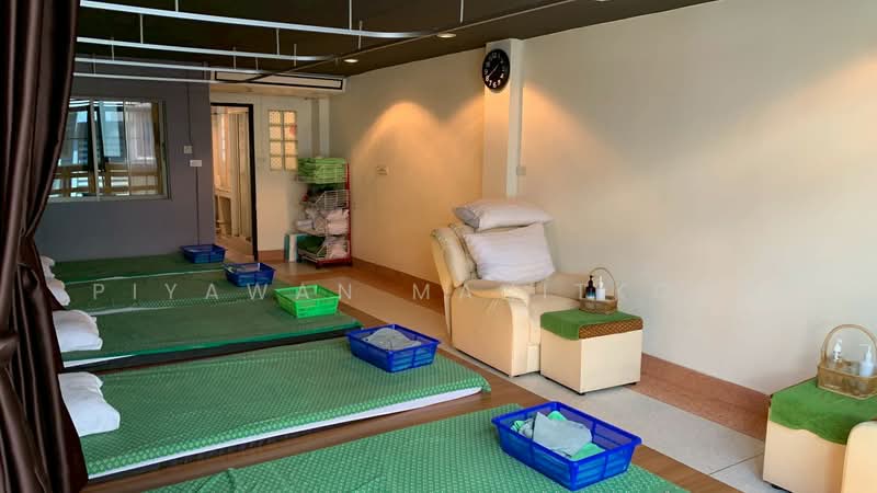 5-storey commercial building in Pratunam, Bangkok, Thanon Phaya Thai, Ratchathewi, Bangkok, , 300 sqm, Shophouse For Sale, by Piyawan Manitkoon, 500252193 - DDproperty.com