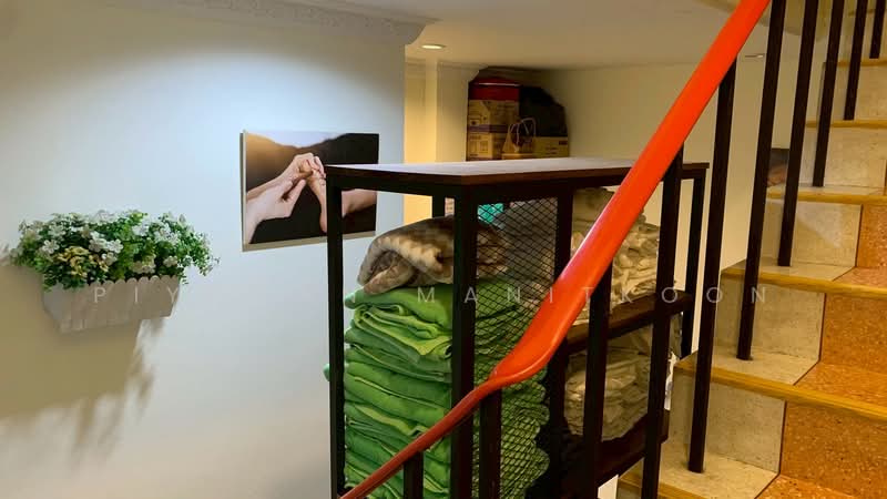 5-storey commercial building in Pratunam, Bangkok, Thanon Phaya Thai, Ratchathewi, Bangkok, , 300 sqm, Shophouse For Sale, by Piyawan Manitkoon, 500252193 - DDproperty.com