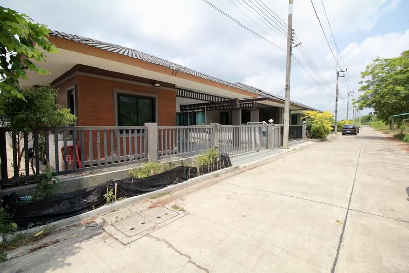 For Sale Single House in Termsub Park Hill 2 (Thapma), Rayong 51 sq.wah, 3 Bedrooms, Near Central, Rayong, Thapma, Muang Rayong, Rayong, 3 Bedrooms, 128 sqm, Single Detached House For Sale, by สุเทพ พสุวณิชย์กุล, 500252202 - DDproperty.com