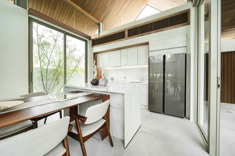 Modern Thai Architecture Villa in Cherngtalay Phuket, Phuket, Choeng Thale, Thalang, Phuket, 3 Bedrooms, 300 sqm, Villa For Sale, by Apichaya Jamjarat (Amanda), 500252206 - DDproperty.com