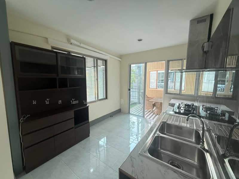 The Plant Estique Pattanakarn 38, Bangkok, Soi Pattanakarn 38, Suan Luang, Suan Luang, Bangkok, 3 Bedrooms, 167 sqm, Single Detached House For Rent, by มนัสนันท์ สิริรุจิรัตน์, 500252212 - DDproperty.com