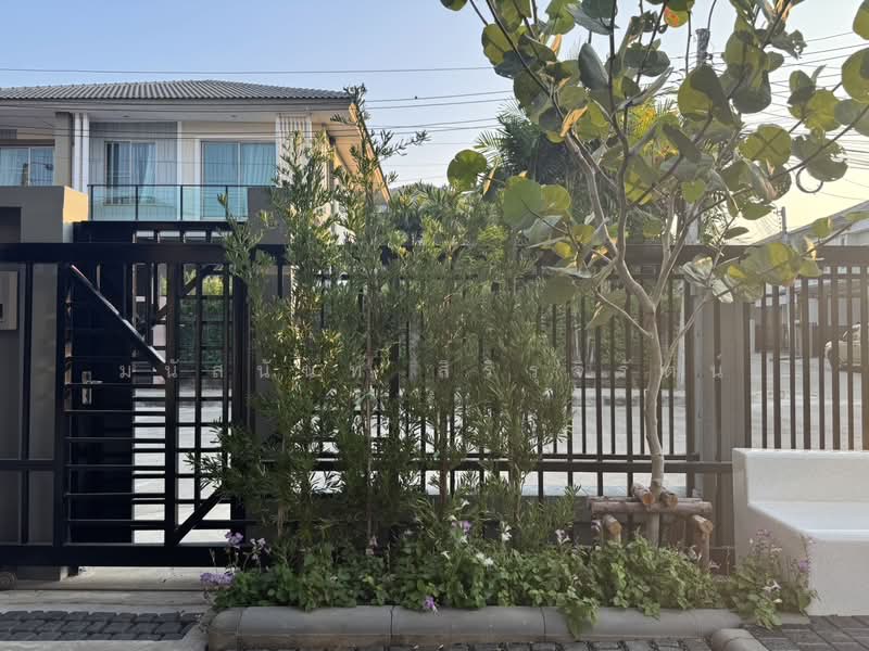 The Plant Estique Pattanakarn 38, Bangkok, Soi Pattanakarn 38, Suan Luang, Suan Luang, Bangkok, 3 Bedrooms, 167 sqm, Single Detached House For Rent, by มนัสนันท์ สิริรุจิรัตน์, 500252212 - DDproperty.com