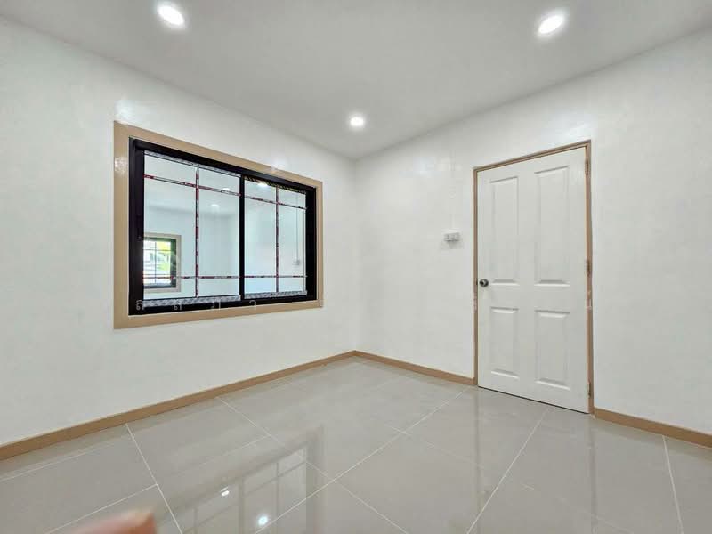 บ้านพฤกษา 3 ซ.วัดลาดปลาดุก : Baan Pruksa 3 Soi Watlatpladuk, นนทบุรี, บางคูรัด, บางบัวทอง, นนทบุรี, 102 ตร.ม., ทาวน์เฮ้าส์ ขาย, โดย วัลลภา จันทร์ชิรัตน์, 500252217 - DDproperty.com