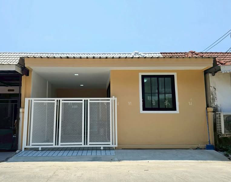 Baan Buathong 4, Nonthaburi, Ban Kluay-Sai Noi Road, Phimonrat, Bang Bua Thong, Nonthaburi, 3 Bedrooms, 102 sqm, Townhouse For Sale, by วัลลภา จันทร์ชิรัตน์, 500252220 - DDproperty.com