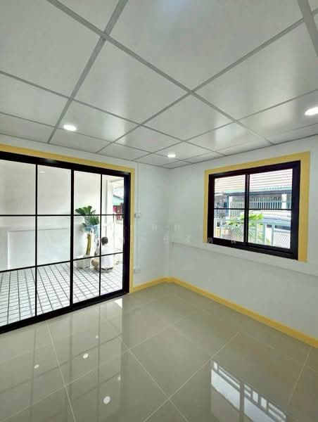 Baan Buathong 4 : บ้านบัวทอง 4, นนทบุรี, ถ.บ้านกล้วย-ไทรน้อย, พิมลราช, บางบัวทอง, นนทบุรี, 102 ตร.ม., ทาวน์เฮ้าส์ ขาย, โดย วัลลภา จันทร์ชิรัตน์, 500252220 - DDproperty.com