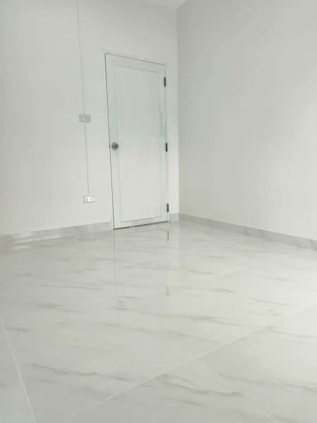 Wararak Rangsit Klong 3, Pathum Thani, Khlong Sam, Khlong Luang, Pathum Thani, 4 Bedrooms, 120 sqm, Townhouse For Sale, by วัลลภา จันทร์ชิรัตน์, 500252222 - DDproperty.com