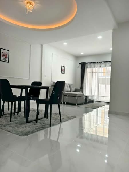 Wararak Rangsit Klong 3, Pathum Thani, Khlong Sam, Khlong Luang, Pathum Thani, 4 Bedrooms, 120 sqm, Townhouse For Sale, by วัลลภา จันทร์ชิรัตน์, 500252222 - DDproperty.com