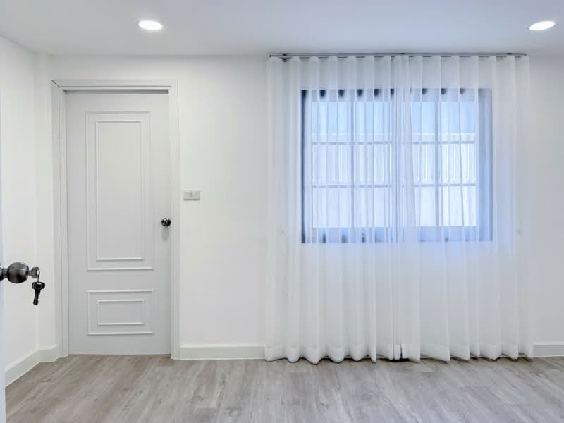 หมู่บ้านการท่าเรือ วชิรธรรมสาธิต สุขุมวิท101/1, Bangkok, Bang Chak, Phra Khanong, Bangkok, 2 Bedrooms, 120 sqm, Townhouse For Sale, by Jirasate Lertdhirakul, 500252257 - DDproperty.com