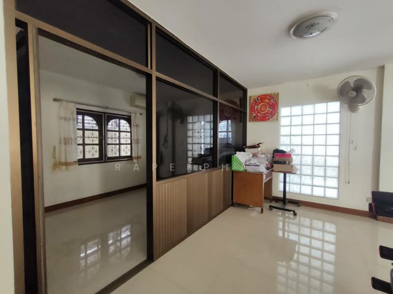 Rangsiya Village, Udomsuk 58, Bangkok, Bang Na Nuea, Bang Na, Bangkok, 5 Bedrooms, 280 sqm, Single Detached House For Rent, by Rapeephan, 500252261 - DDproperty.com