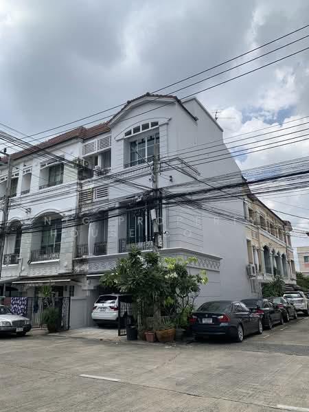 Baan Klang Muang Ladprao-Yothin Phatthana : บ้านกลางเมือง ลาดพร้าว-โยธินพัฒนา, กรุงเทพ, ซอยหมู่บ้านบ้านกลางเมืองลาดพร้าว-โยธินพัฒนา, ลาดพร้าว, ลาดพร้าว, กรุงเทพ, 180 ตร.ม., ทาวน์เฮ้าส์ ให้เช่า, โดย NTG Property House Co.,Ltd., 500252272 - DDproperty.com