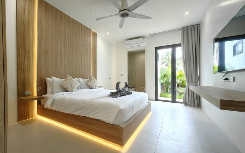 12R0574 Pool villa for rent 3 bedroom 4 bathroom 105,000/month at thalang have fully furnished, Phuket, Thep Krasattri, Thalang, Phuket, 3 Bedrooms, 250 sqm, Villa For Rent, by PK LIFE Property, 500252273 - DDproperty.com