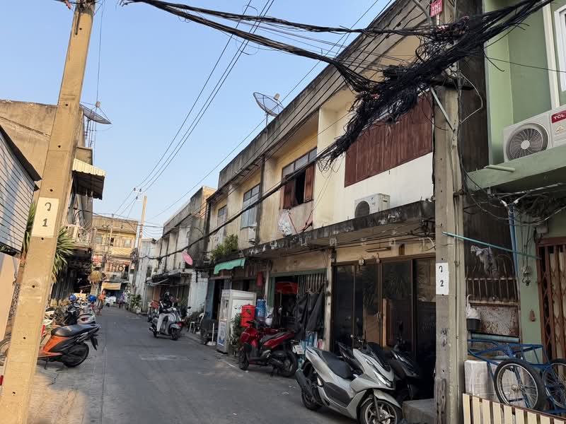 ขายอาคารพาณิชย์ 11 หลัง ทำเลทอง ถนนจันทน์ 45 แยก 6, กรุงเทพ, บางรัก, บางรัก, กรุงเทพ, 120 ตร.ม., ตึกแถว-อาคารพาณิชย์ ขาย, โดย สุดาวดี อินต๊ะอ้าย, 500252302 - DDproperty.com