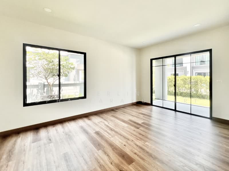 Grand Britannia Krungthep Kreetha – Suvarnabhumi, Bangkok, ร่มเกล้า, Khlong Sam Prawet, Lat Krabang, Bangkok, 4 Bedrooms, 300 sqm, Single Detached House For Sale, by Cherlin  Lophattarakulsart, 500252308 - DDproperty.com