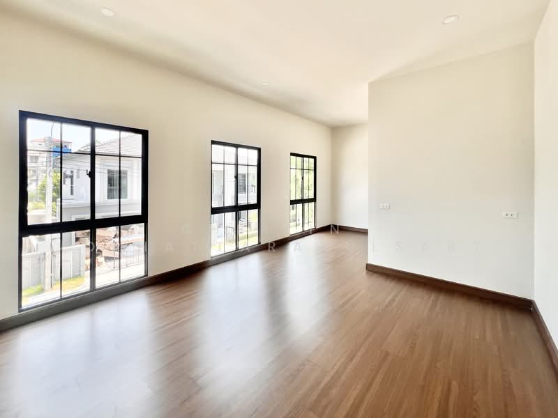 Grand Britannia Krungthep Kreetha – Suvarnabhumi, Bangkok, ร่มเกล้า, Khlong Sam Prawet, Lat Krabang, Bangkok, 4 Bedrooms, 300 sqm, Single Detached House For Sale, by Cherlin  Lophattarakulsart, 500252308 - DDproperty.com