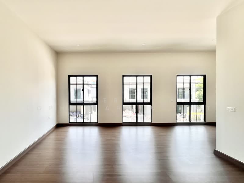 แกรนด์ บริทาเนีย กรุงเทพกรีฑา – สุวรรณภูมิ​, กรุงเทพ, ร่มเกล้า, คลองสามประเวศ, ลาดกระบัง, กรุงเทพ, 300 ตร.ม., บ้านเดี่ยว ขาย, โดย Cherlin  Lophattarakulsart, 500252308 - DDproperty.com