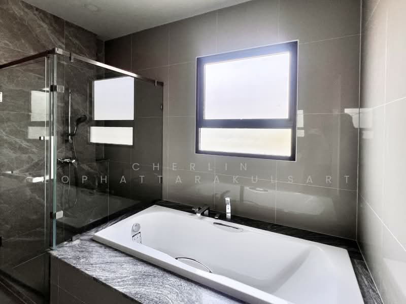 Grand Britannia Krungthep Kreetha – Suvarnabhumi, Bangkok, ร่มเกล้า, Khlong Sam Prawet, Lat Krabang, Bangkok, 4 Bedrooms, 300 sqm, Single Detached House For Sale, by Cherlin  Lophattarakulsart, 500252308 - DDproperty.com