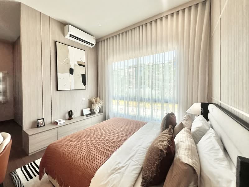 Grand Britannia Krungthep Kreetha – Suvarnabhumi, Bangkok, ร่มเกล้า, Khlong Sam Prawet, Lat Krabang, Bangkok, 4 Bedrooms, 280 sqm, Single Detached House For Sale, by Cherlin  Lophattarakulsart, 500252325 - DDproperty.com