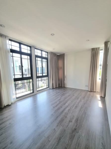 The Sonne Srinakarin-Bangna, Bangkok, Soi Chumchon Mahat Thai 3, Bangna-Trad Road, Dok Mai, Prawet, Bangkok, 3 Bedrooms, 245 sqm, Single Detached House For Sale, by Nakarin S., 500252333 - DDproperty.com