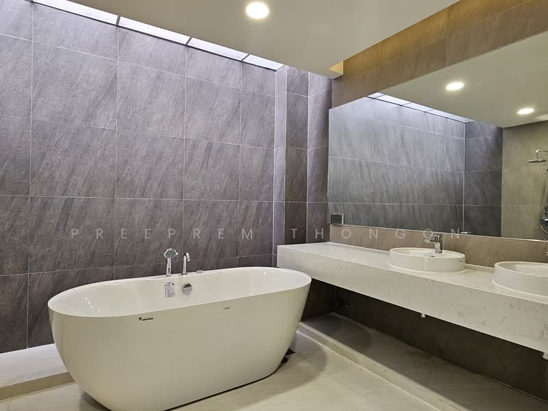 ทาวน์โฮม พหลโยธิน 23, Bangkok, Chatuchak, Chatuchak, Bangkok, 2 Bedrooms, 250 sqm, Townhouse For Sale, by Preeprem Thongon, 500252336 - DDproperty.com