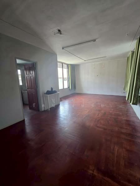 Sriwara Town in Town, Bangkok, Sriwara Road, Phlapphla, Wang Thonglang, Bangkok, 8 Bedrooms, 600 sqm, Townhouse For Rent, by บุษบา รัตนวงษ์ชัย, 500252387 - DDproperty.com